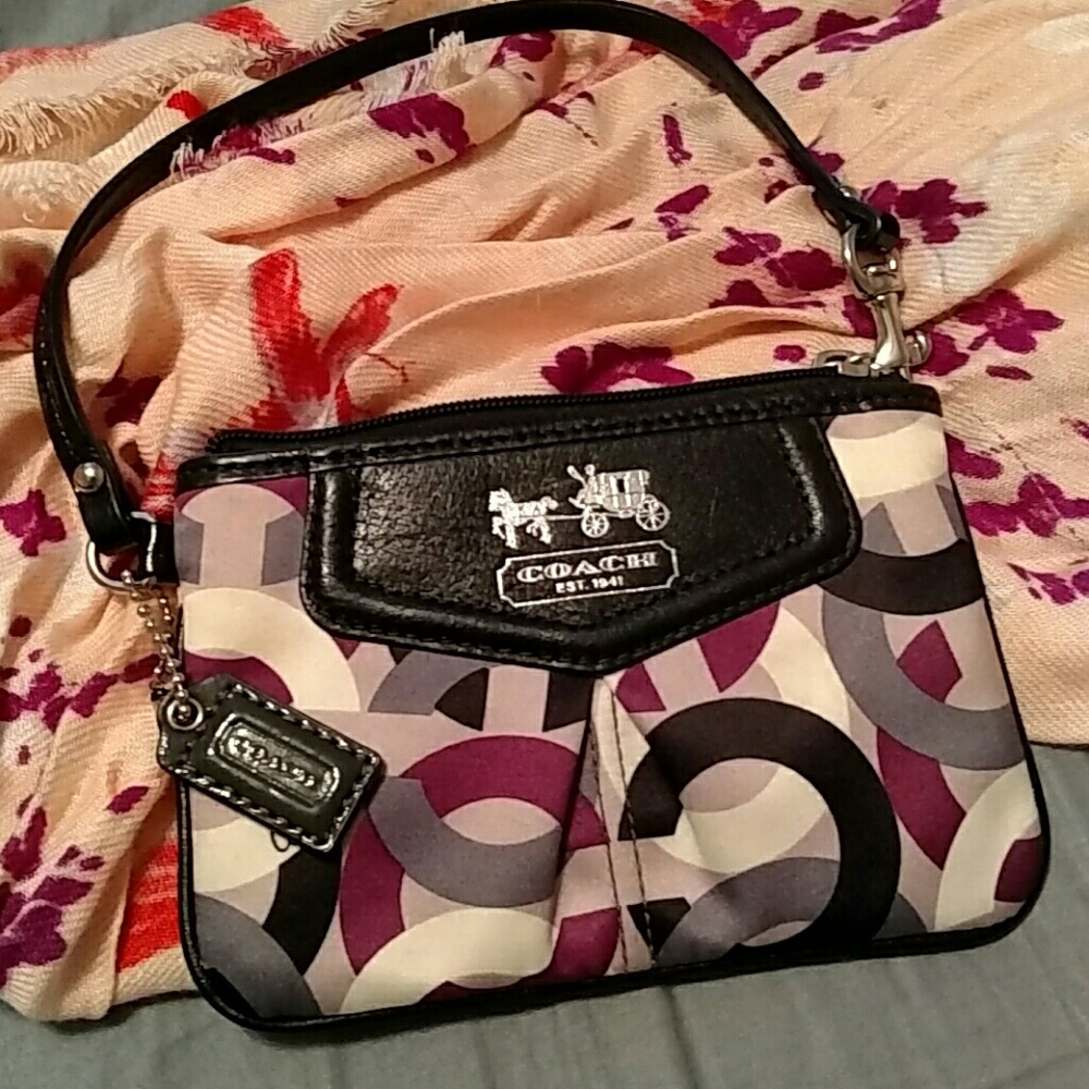 Small Coach wristlet